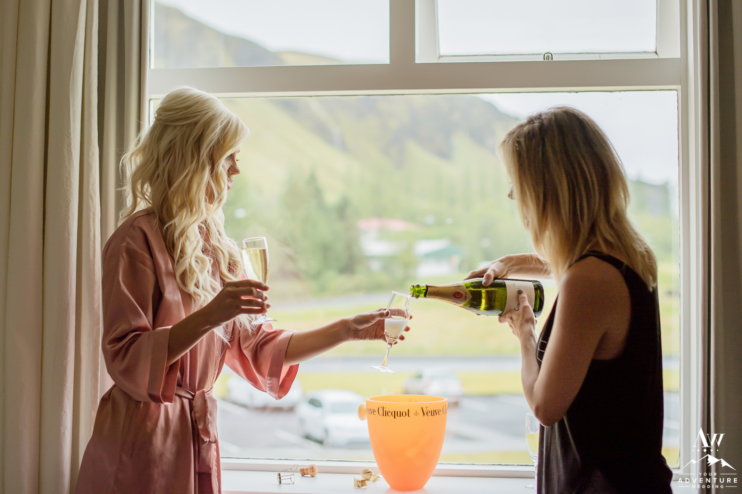 Icelandair Klaustur Wedding