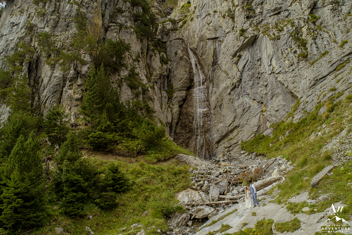 oeschinensee lake waterfall wedding photo